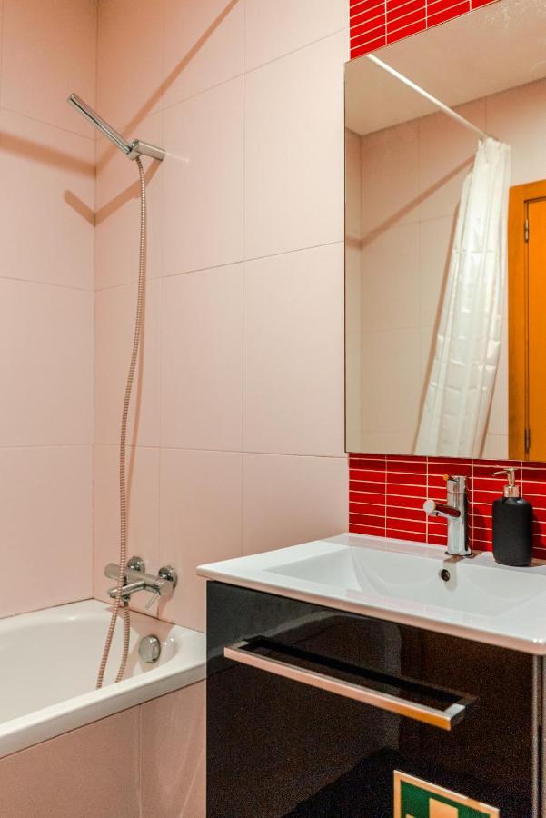 Cozy Studio In The Heart Of Lapa - 5Min Walk To Metro! Porto Exteriér fotografie